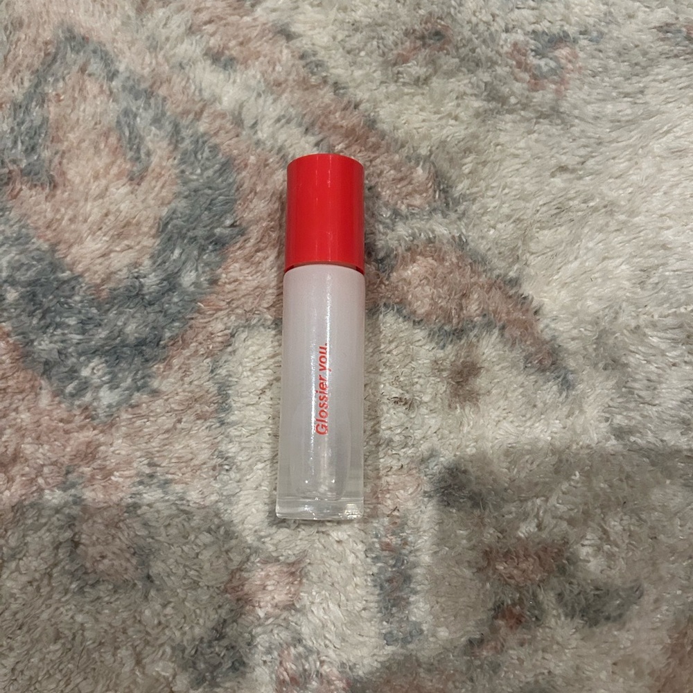 Glossier White Bath & Body Tool